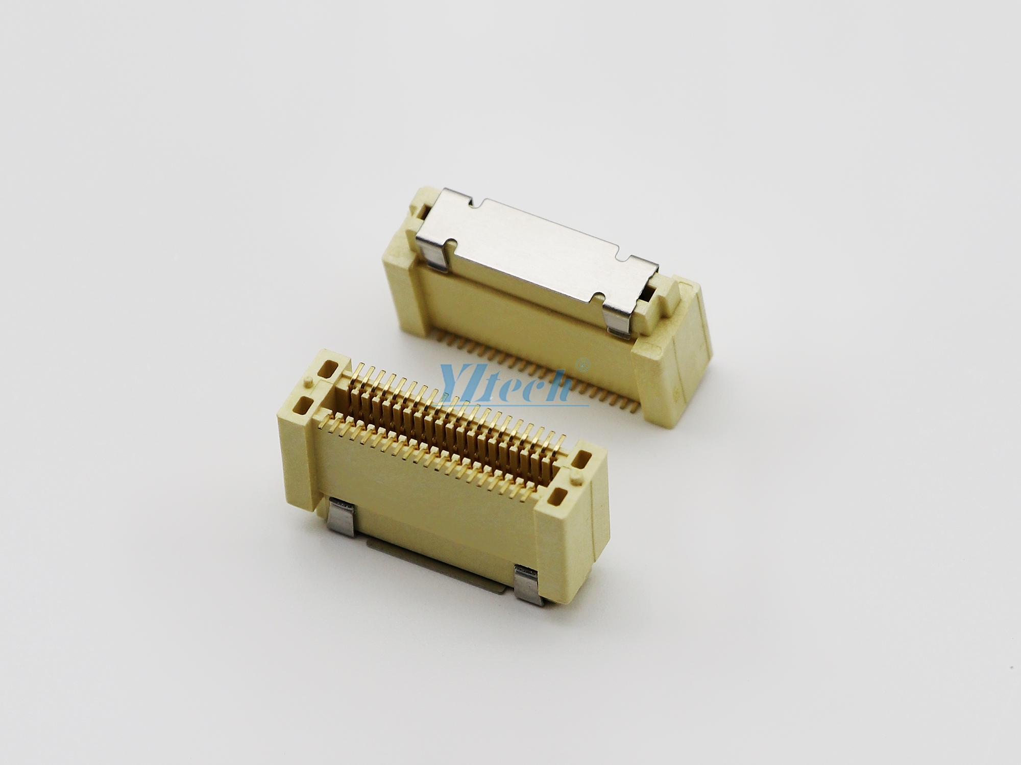 0.8BTB-40P母頭/H:11.7/SMT/貼腳寬6.4/帶柱/本色/LCP料/全金