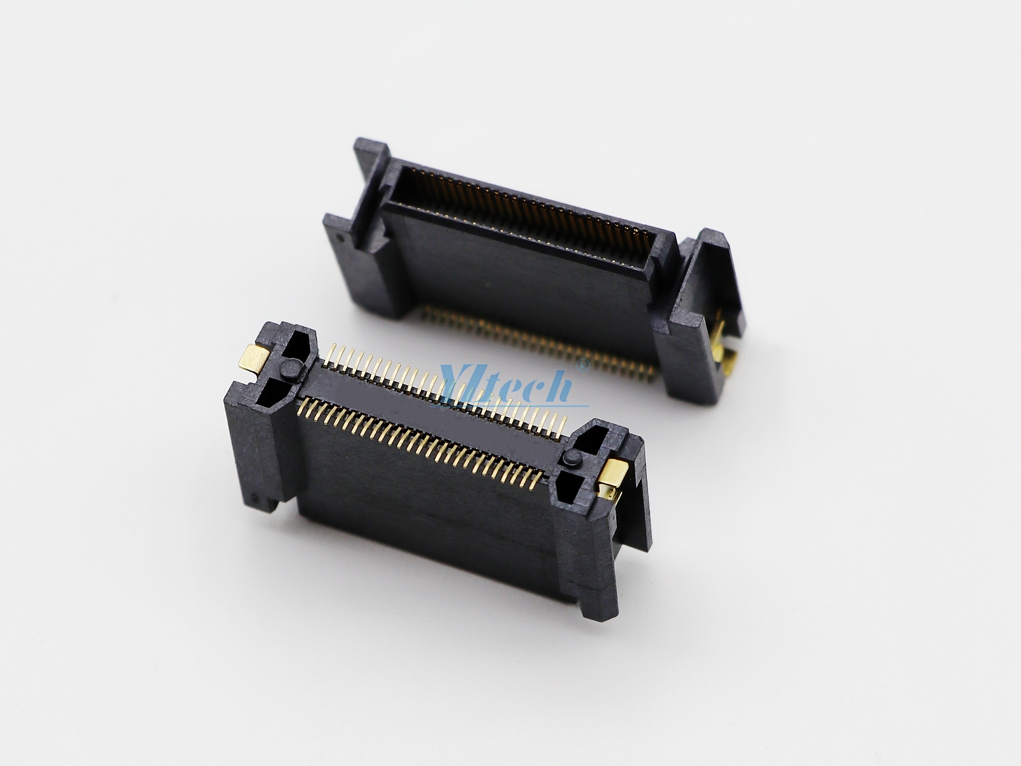 0.635BTB-52P母頭/H:14.2/SMT/貼腳寬5.9/帶柱/帶定位片/LCP料黑色/半金錫