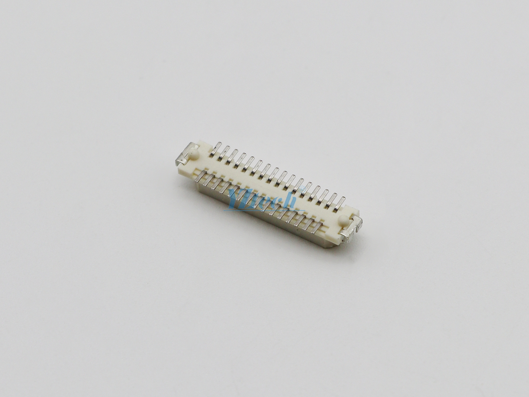 1.0BTB-31P母頭/H:3.3/SMT/貼腳寬5.6/帶柱/帶定位片/本色/PA46/高溫亮錫